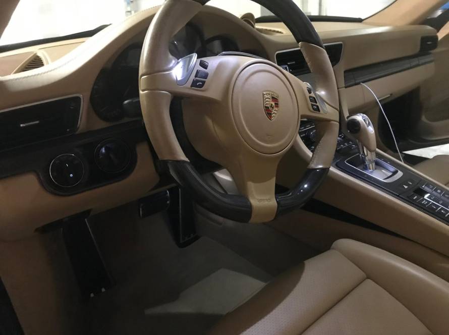Innenreinigung - Professionelle Autoreinigung vor Ort